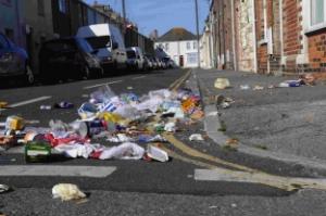 Weymouth rubbish problem: Rubbish in the gutter 