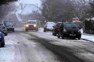 Icy roads in Dorchester - Maud Road - 031210, Picture GRAHAM HUNT HG7708