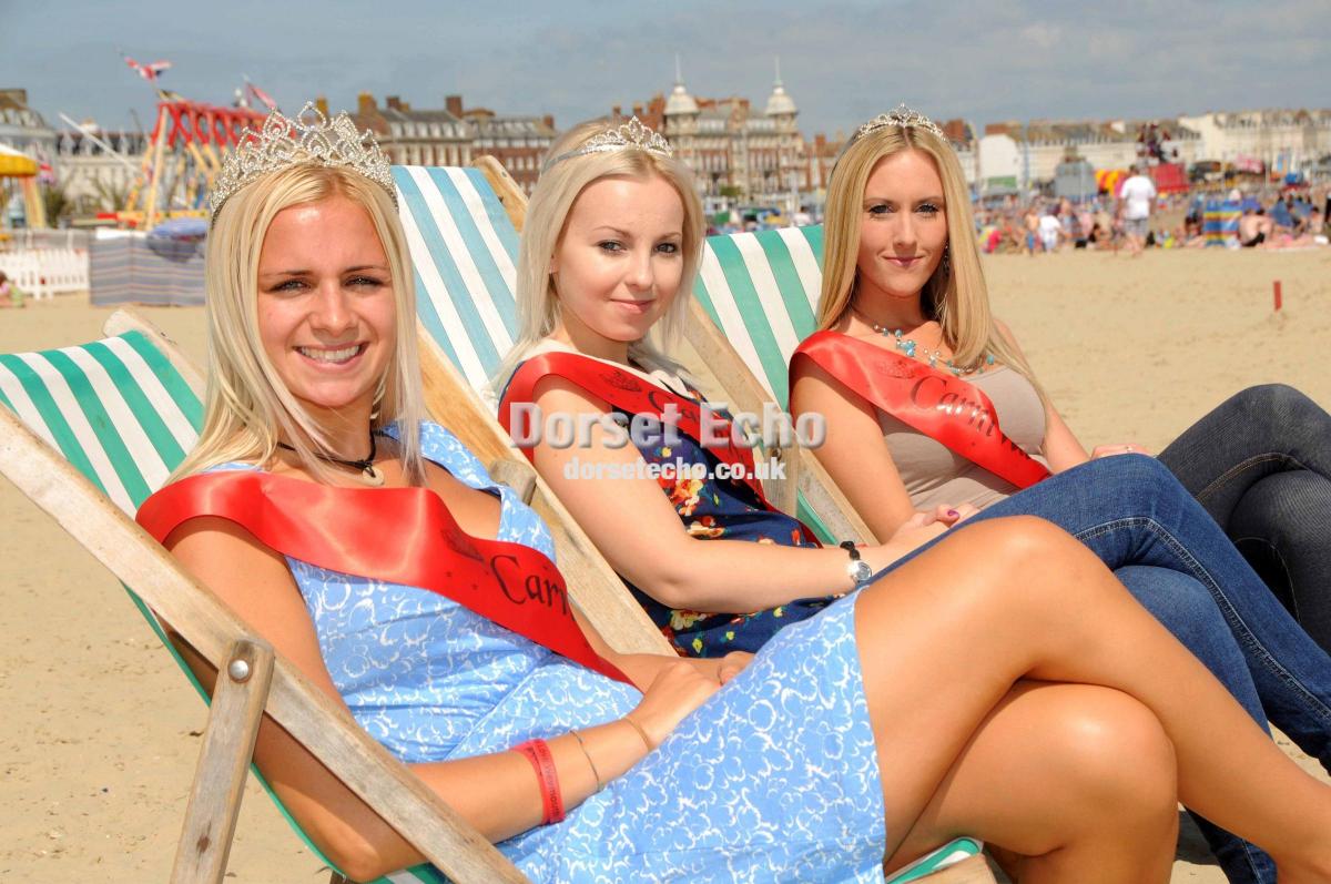 Carnival Queen Gina Hartley on the beach with attendants Victoria Hope and Sarah Flann on the beach