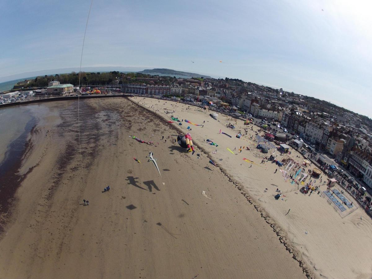Weymouth Beach: Then and Now