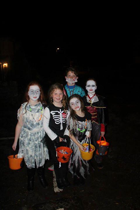 Trick or Treating in Sutton Poyntz by