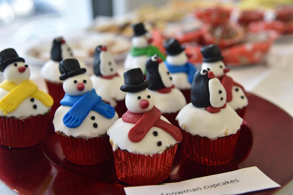 Snowman and penguin cupcakes won second prize in the cupcake category in the Great Granby Bake Off