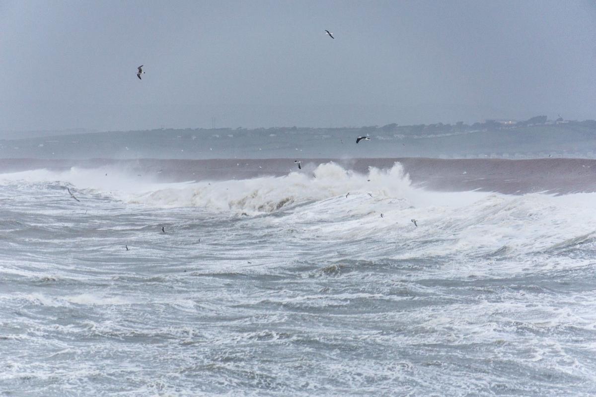 Storm Imogen pounds Chesil Beach. Picture by Chesil Beach Watch.