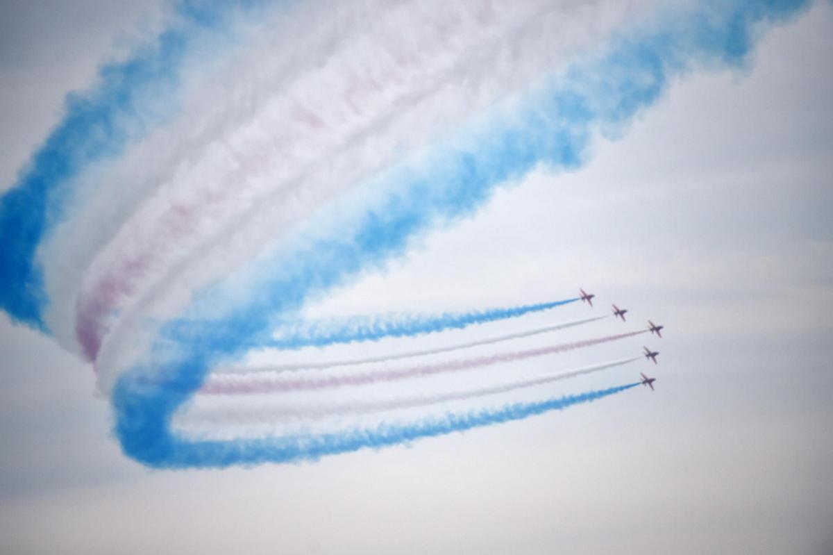 SWOOSH: The Red Arrows fly by