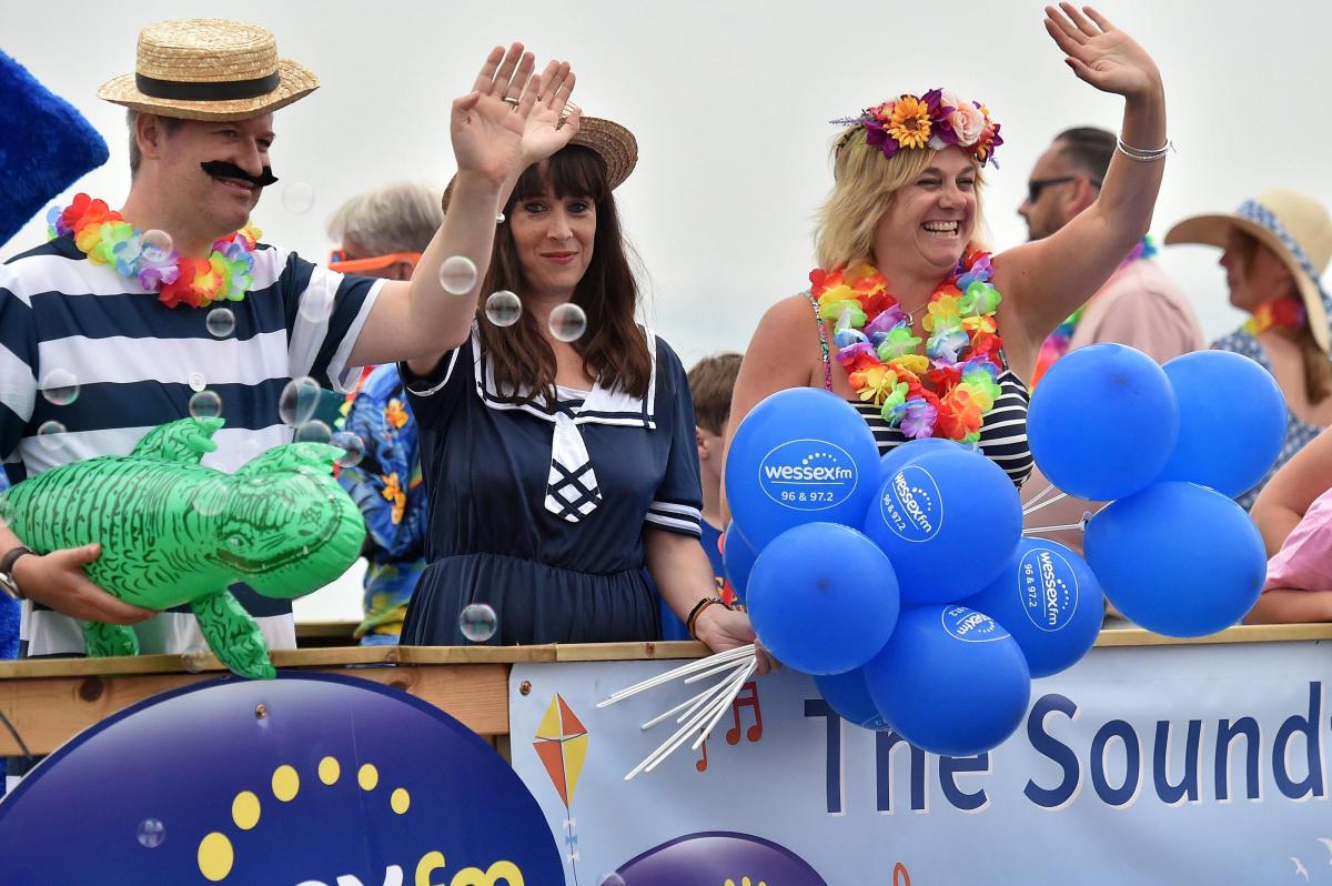 RADIO RAVE: Wessex FM at Weymouth Carnival