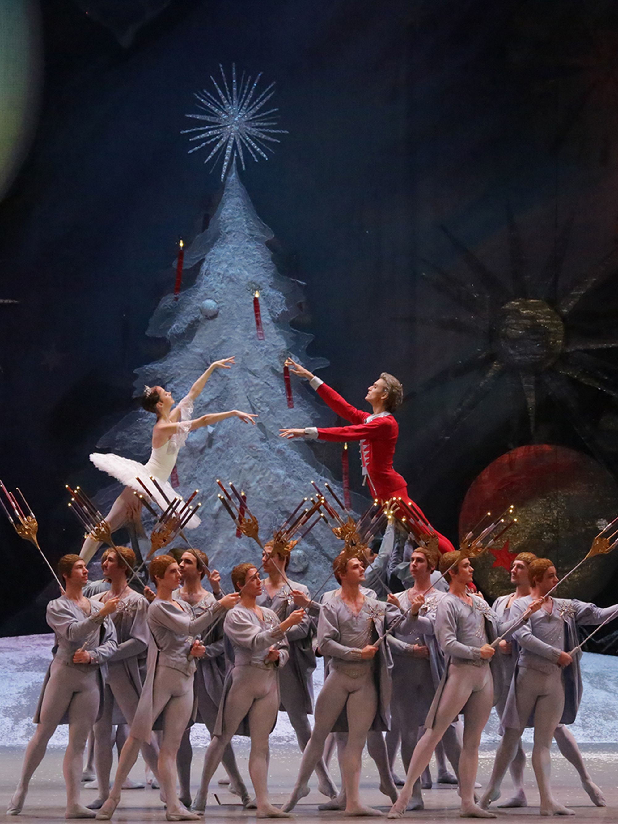 Have a cracking time with festive ballet in west Dorset - Dorset Echo