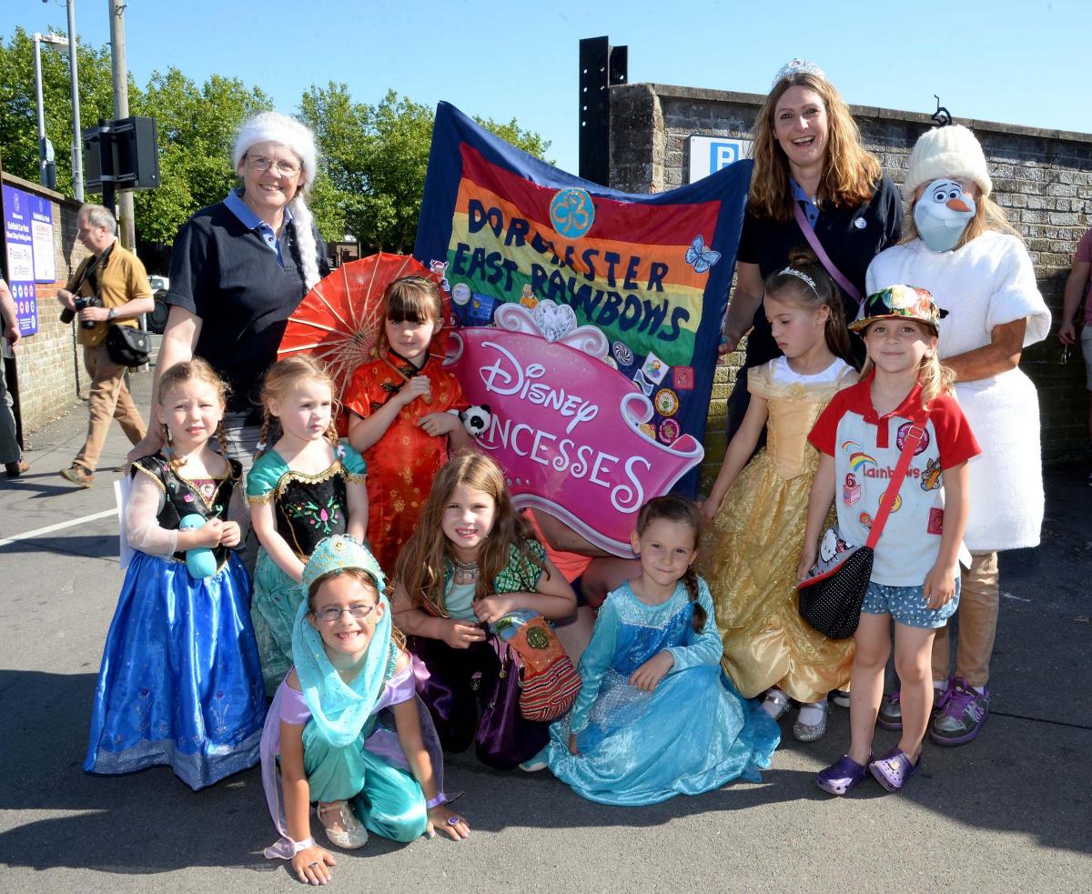 The town centre came alive for 2017's Dorchester Carnival 