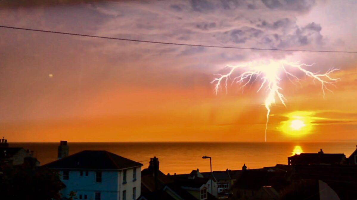 Thunderstorm hits Dorset