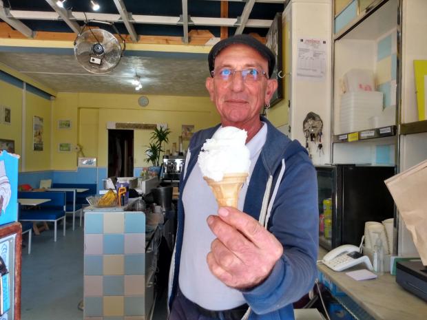Dorset Echo: Fulvio Figliolini owner of Rossi's Ice Cream. Pictures: Cristiano Magaglio