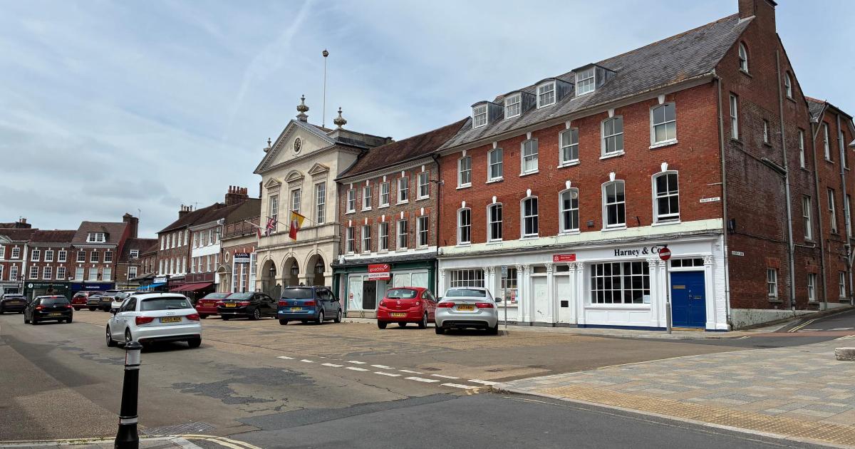 New plans for former town centre bank